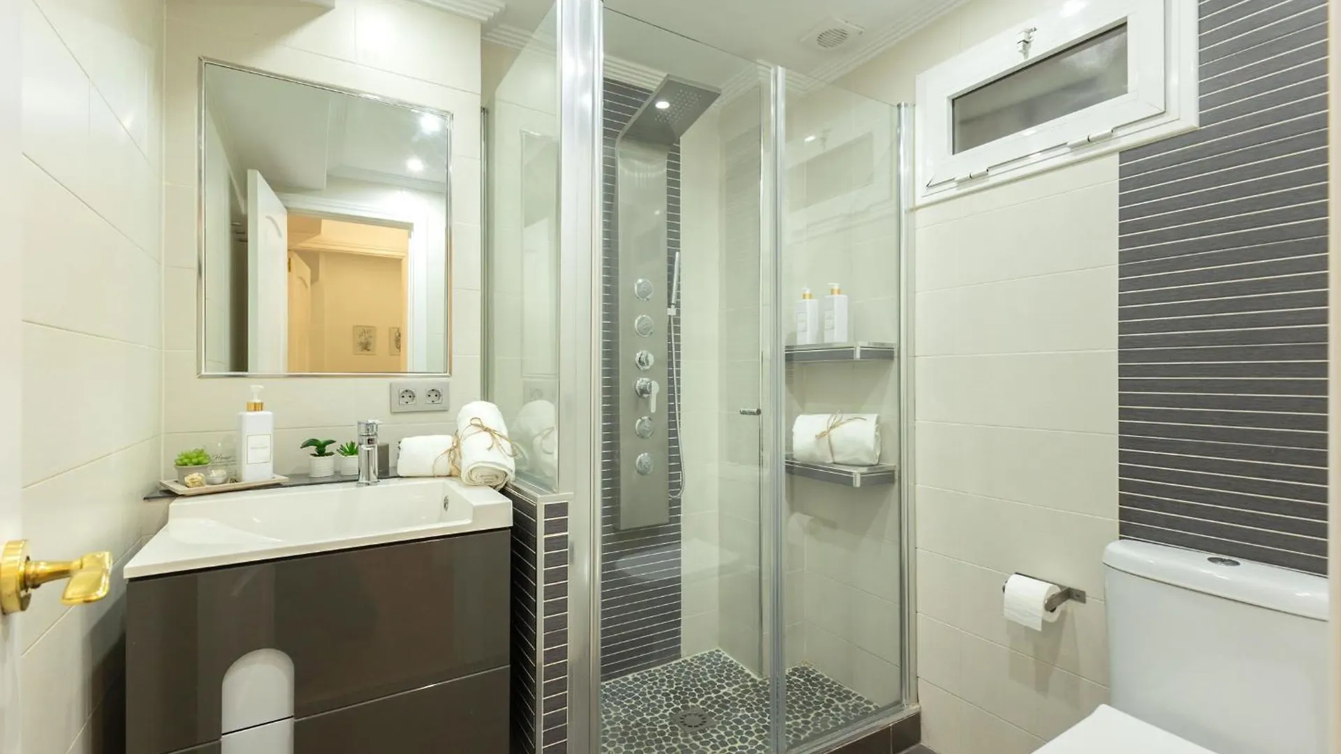 Apartamento El Refugio De Emma Sevilla